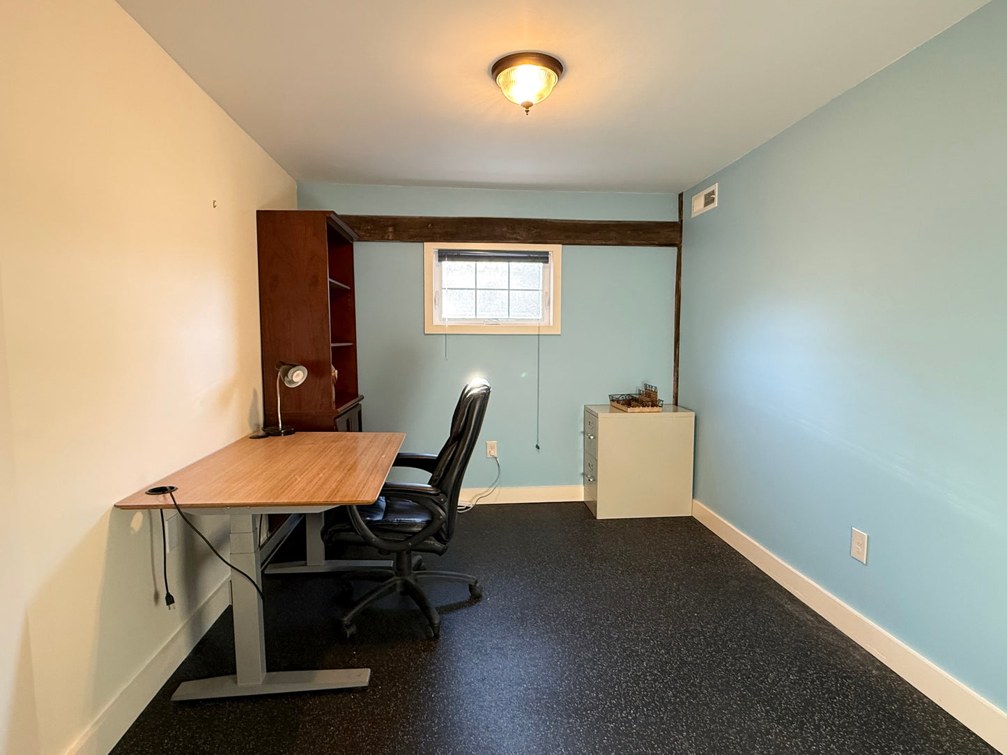 LF6 - 100 Square Feet [AVAILABLE for Daily or Weekly Rental - Contact Us to Reserve!]