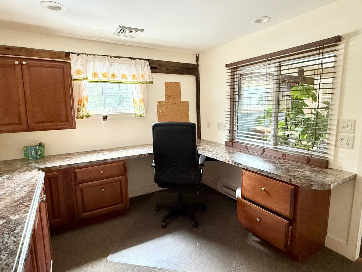 LF8 - 105 Square Feet